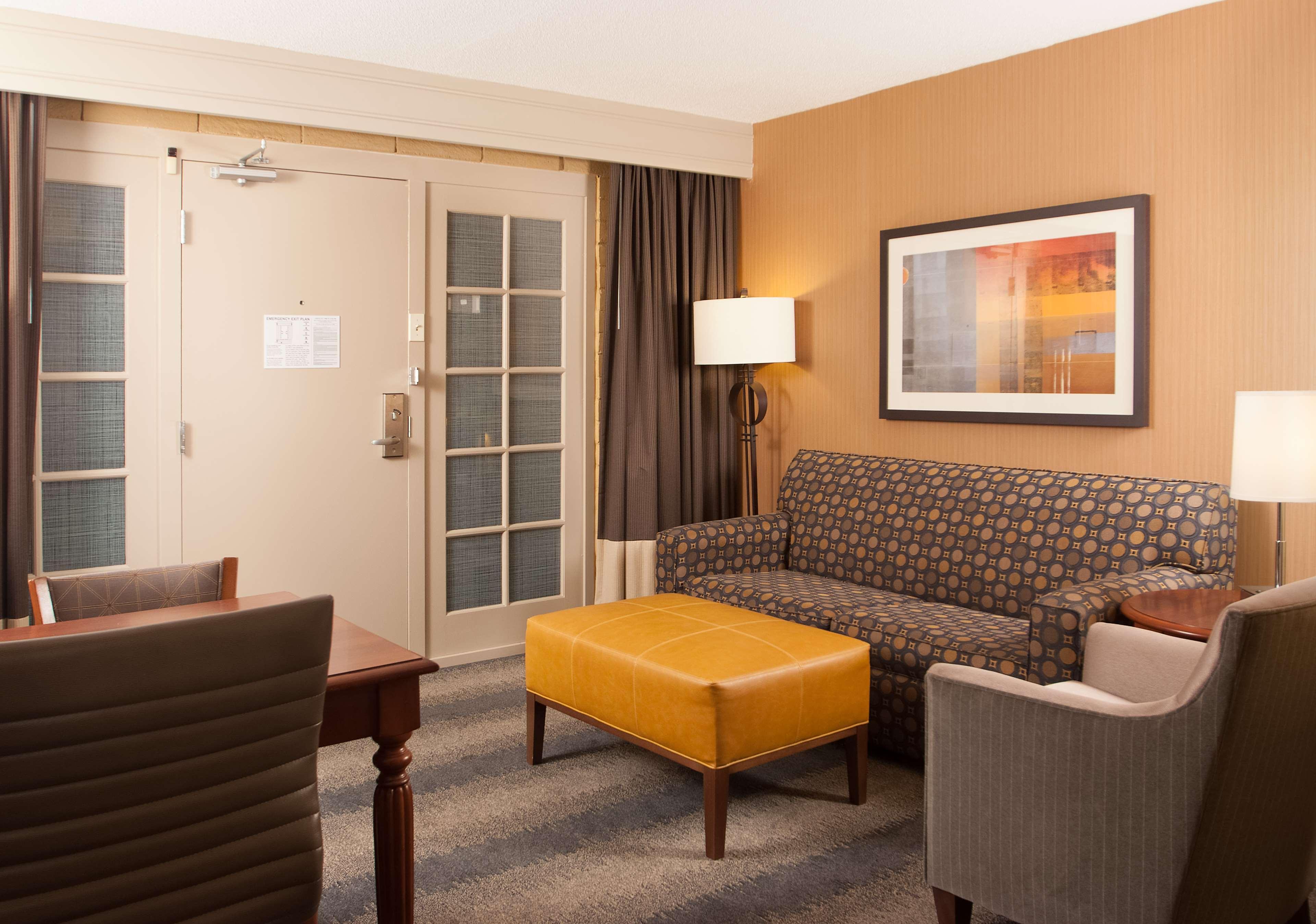 Embassy Suites By Hilton Bloomington/Minneapolis Eksteriør billede