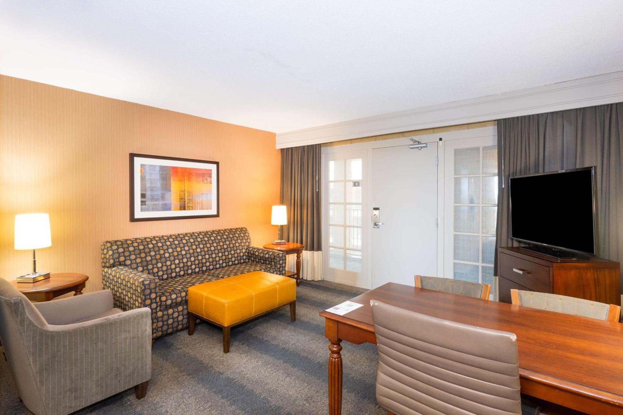 Embassy Suites By Hilton Bloomington/Minneapolis Eksteriør billede